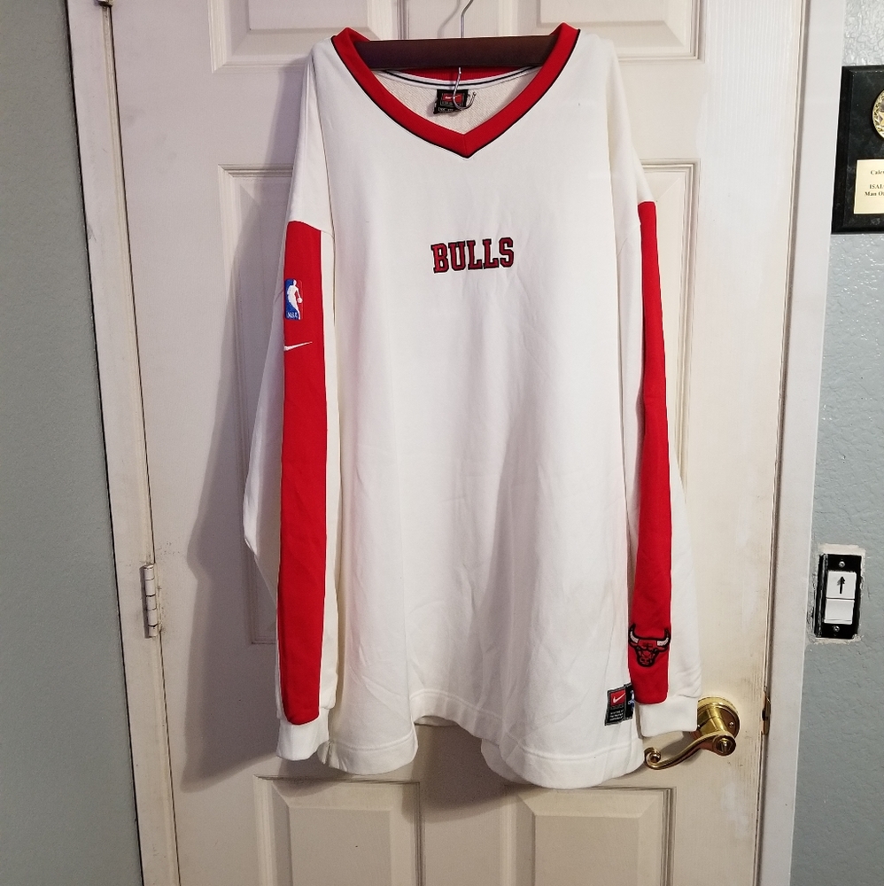 Chicago bulls long sleeve